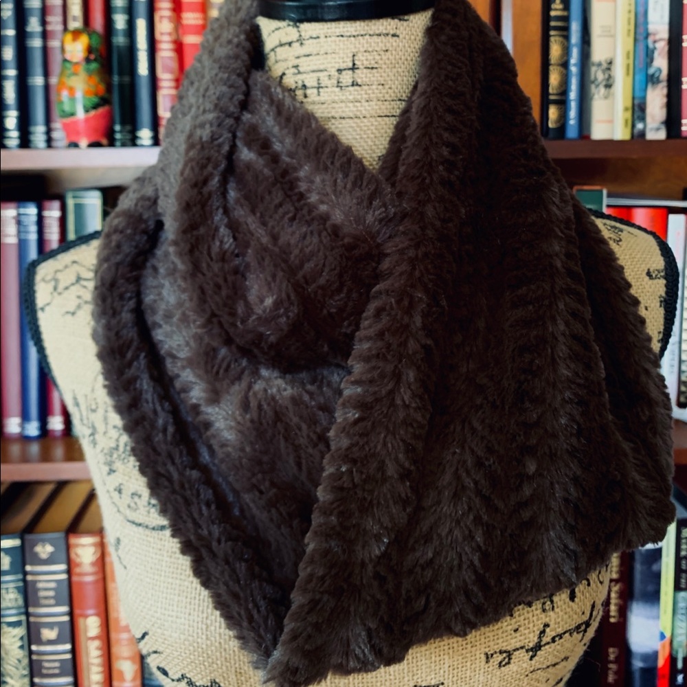 Scarf, Charlie Paige